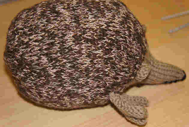 Knitted Hegdehog