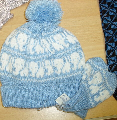 Charity Knits 16